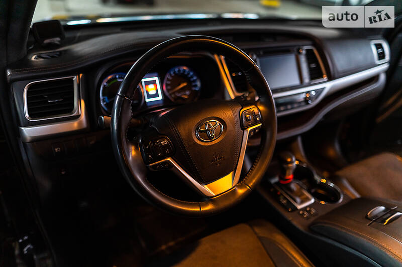 Позашляховик / Кросовер Toyota Highlander 2018 в Івано-Франківську фото 29 Позашляховик / Кросовер Toyota Highlander 2018 в Івано-Франківську