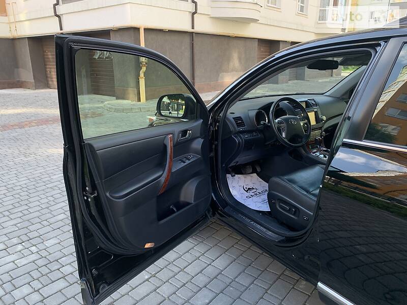 Позашляховик / Кросовер Toyota Highlander 2012 в Івано-Франківську фото 30 Позашляховик / Кросовер Toyota Highlander 2012 в Івано-Франківську
