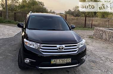 Внедорожник / Кроссовер Toyota Highlander 2011 в Днепре