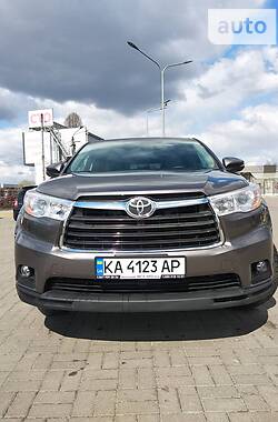 Универсал Toyota Highlander 2014 в Киеве