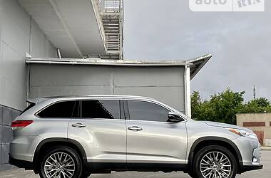 Внедорожник / Кроссовер Toyota Highlander 2020 в Одессе
