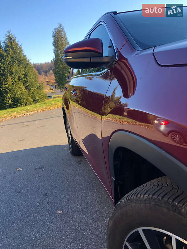 Внедорожник / Кроссовер Toyota Highlander 2017 в Бориславе