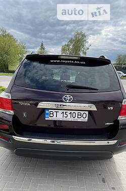 Внедорожник / Кроссовер Toyota Highlander 2011 в Ровно
