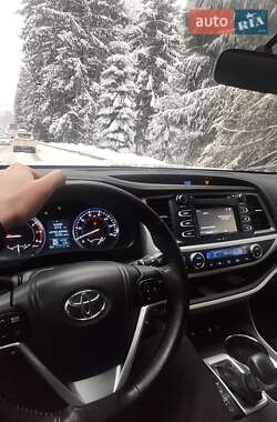 Позашляховик / Кросовер Toyota Highlander 2014 в Миколаєві