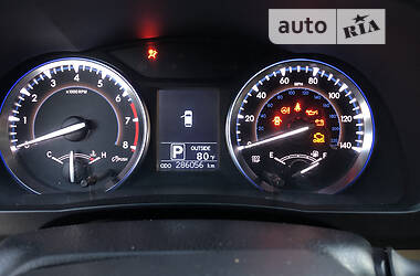 Внедорожник / Кроссовер Toyota Highlander 2014 в 