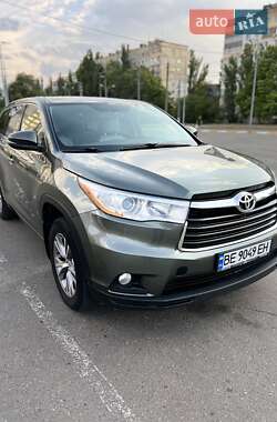 Позашляховик / Кросовер Toyota Highlander 2014 в Миколаєві