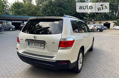 Позашляховик / Кросовер Toyota Highlander 2012 в Чернівцях