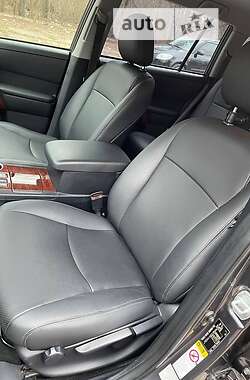 Позашляховик / Кросовер Toyota Highlander 2011 в Кривому Розі