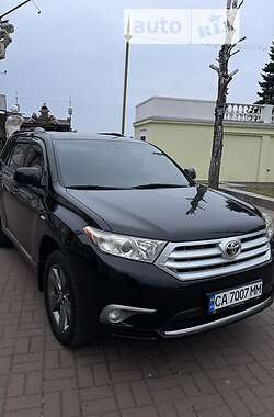 Внедорожник / Кроссовер Toyota Highlander 2011 в 