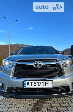 Позашляховик / Кросовер Toyota Highlander 2015 в Івано-Франківську