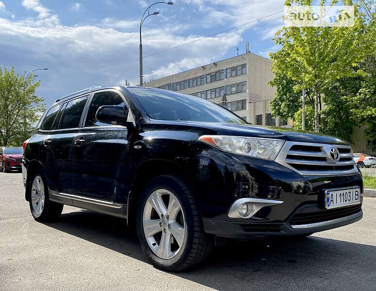 Позашляховик / Кросовер Toyota Highlander 2011 в Києві