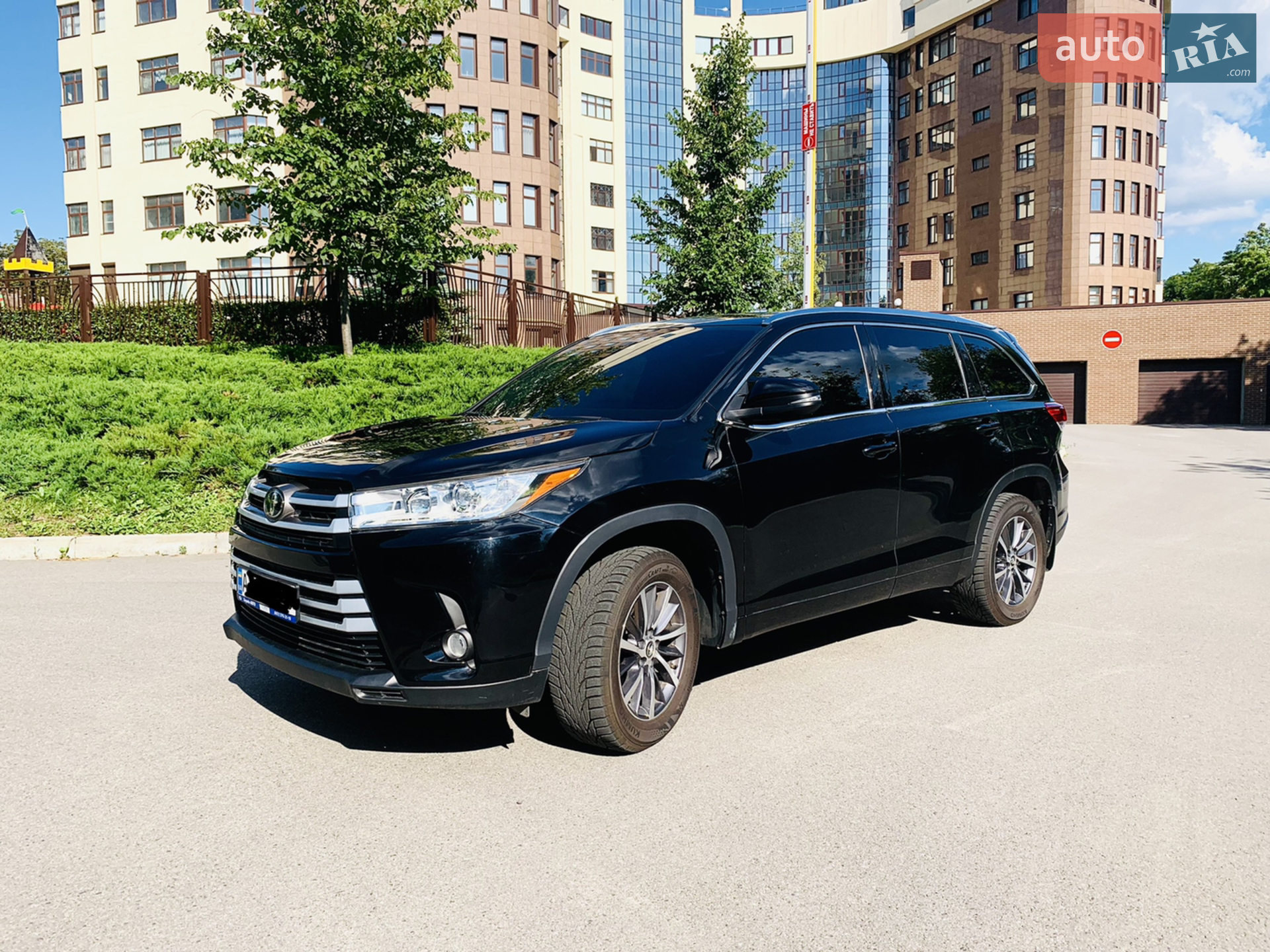 2018 Toyota Highlander - фото 1