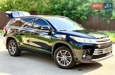 Внедорожник / Кроссовер Toyota Highlander 2018 в Харькове