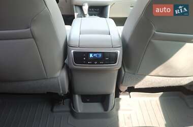 Позашляховик / Кросовер Toyota Highlander 2017 в Одесі