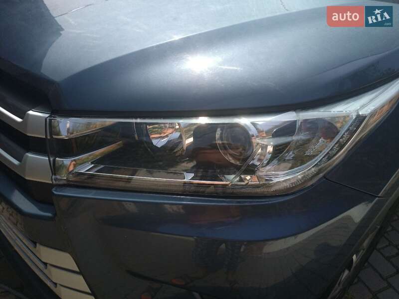 Позашляховик / Кросовер Toyota Highlander 2017 в Одесі