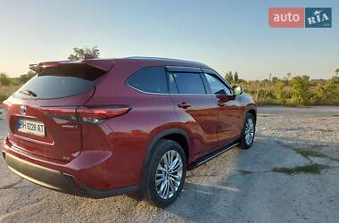 Внедорожник / Кроссовер Toyota Highlander 2021 в Подольске