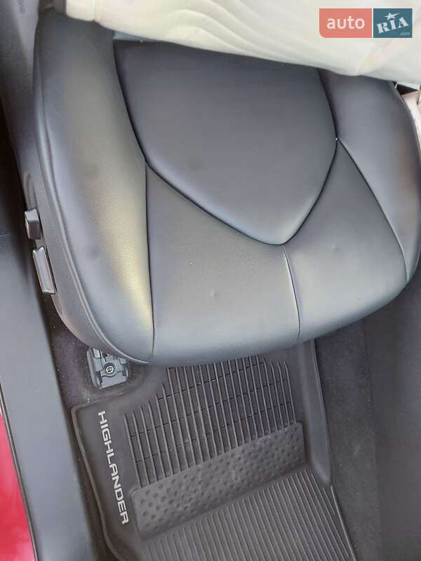 Позашляховик / Кросовер Toyota Highlander 2021 в Подільську фото 39 Позашляховик / Кросовер Toyota Highlander 2021 в Подільську