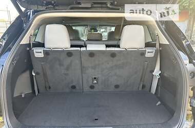 Внедорожник / Кроссовер Toyota Highlander 2022 в 