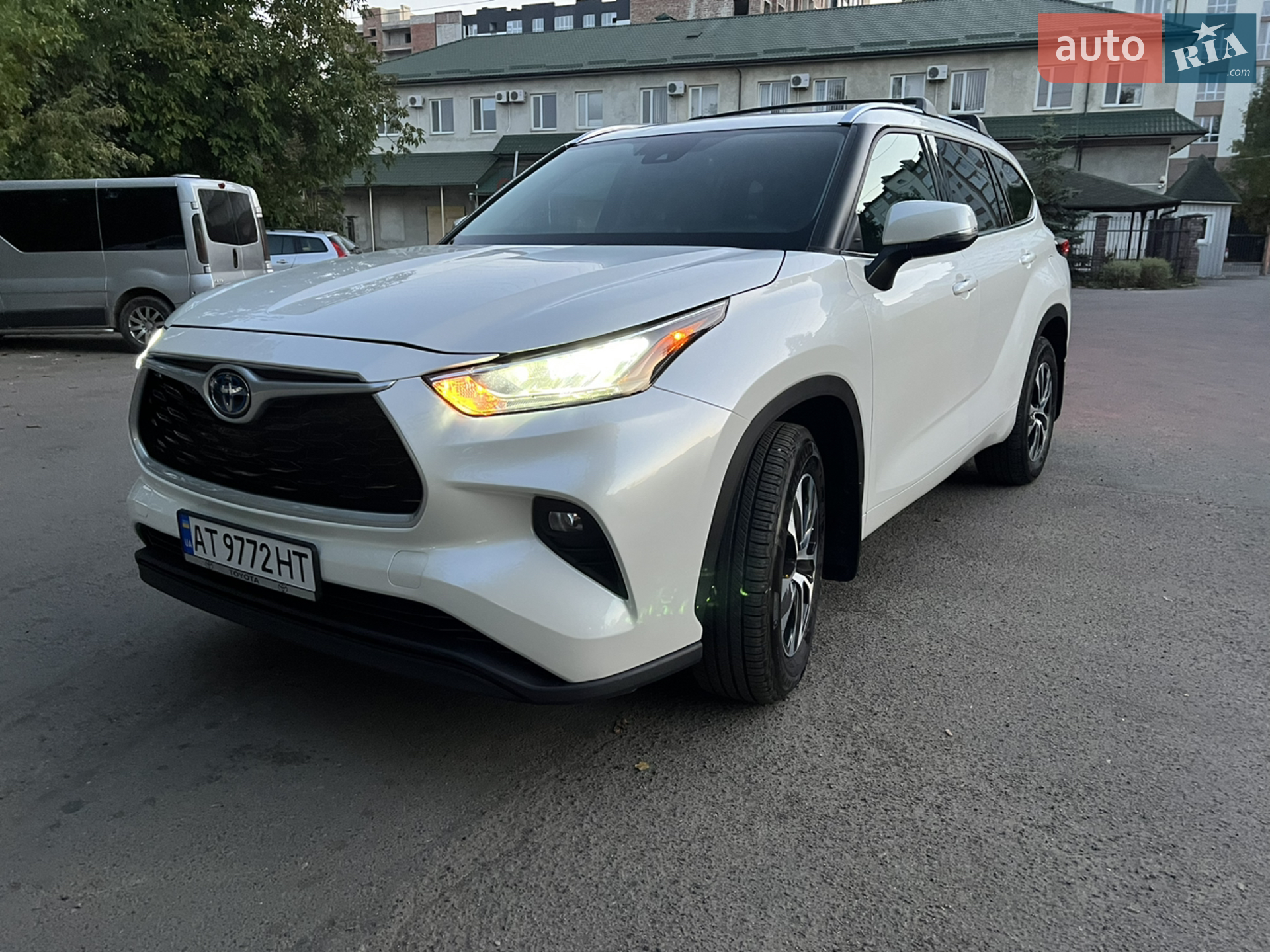 2020 Toyota Highlander - мініатюра 3