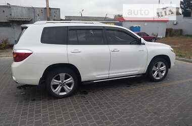 Позашляховик / Кросовер Toyota Highlander 2008 в Миронівці