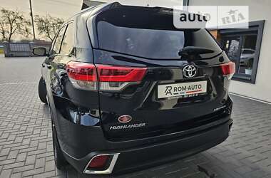 Позашляховик / Кросовер Toyota Highlander 2018 в Коломиї