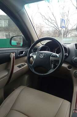 Позашляховик / Кросовер Toyota Highlander 2011 в Києві