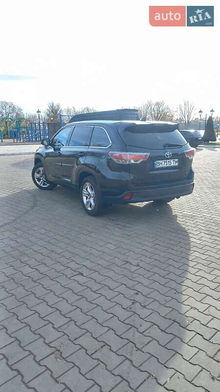 Внедорожник / Кроссовер Toyota Highlander 2016 в Измаиле фото 10 Внедорожник / Кроссовер Toyota Highlander 2016 в Измаиле