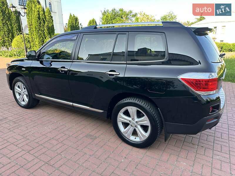 Позашляховик / Кросовер Toyota Highlander 2010 в Києві