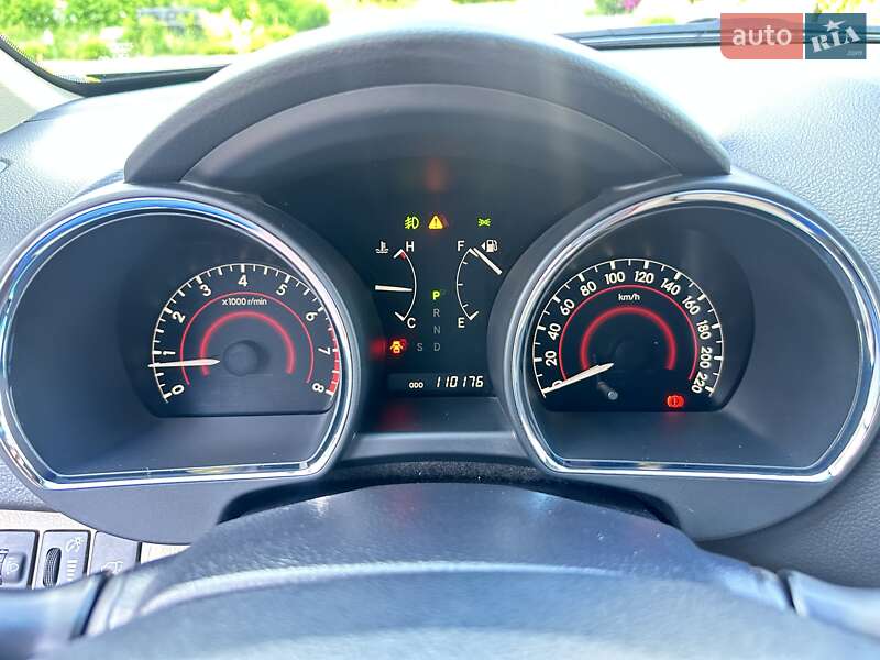 Позашляховик / Кросовер Toyota Highlander 2010 в Києві