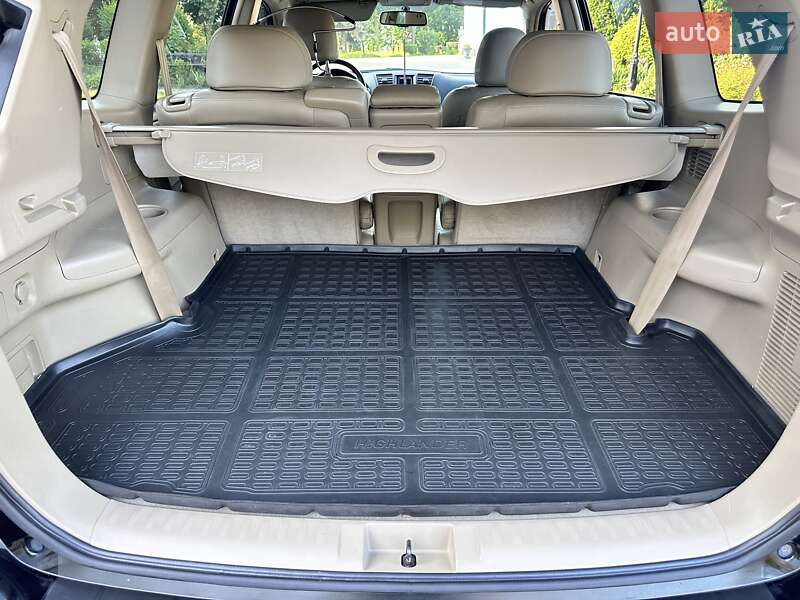 Позашляховик / Кросовер Toyota Highlander 2010 в Києві