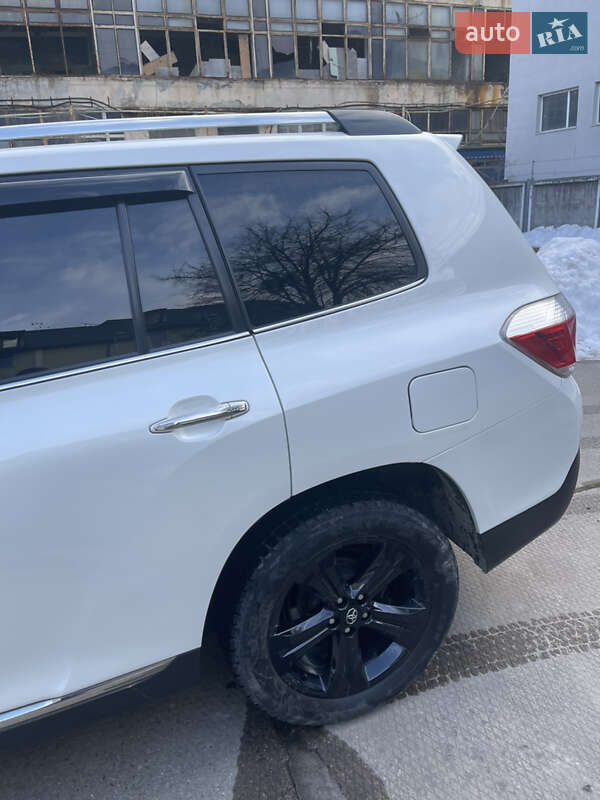 Внедорожник / Кроссовер Toyota Highlander 2013 в Львове фото 18 Внедорожник / Кроссовер Toyota Highlander 2013 в Львове