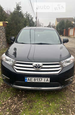 Внедорожник / Кроссовер Toyota Highlander 2011 в Кривом Роге