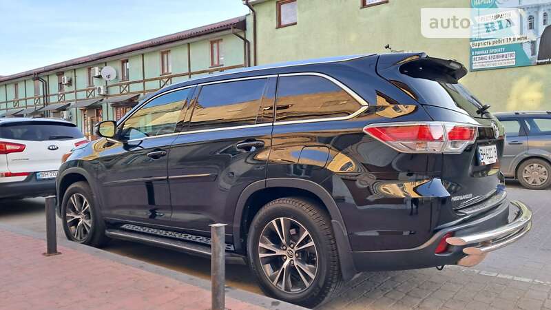 Внедорожник / Кроссовер Toyota Highlander 2015 в Одессе