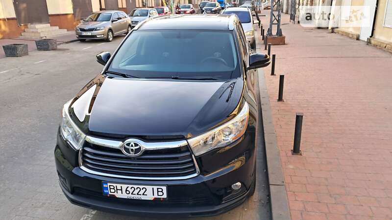 Внедорожник / Кроссовер Toyota Highlander 2015 в Одессе