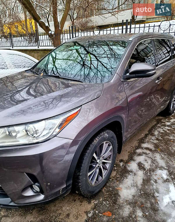 Позашляховик / Кросовер Toyota Highlander 2019 в Львові фото 4 Позашляховик / Кросовер Toyota Highlander 2019 в Львові