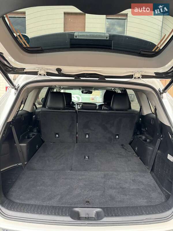 Внедорожник / Кроссовер Toyota Highlander 2019 в Одессе