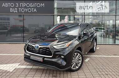 Внедорожник / Кроссовер Toyota Highlander 2022 в Киеве