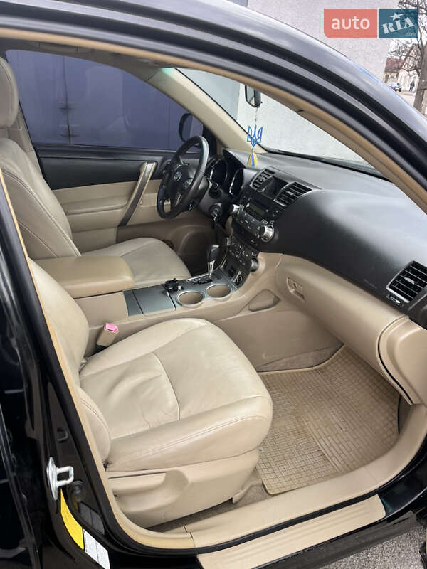 Внедорожник / Кроссовер Toyota Highlander 2008 в Чернигове