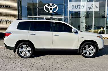 Внедорожник / Кроссовер Toyota Highlander 2013 в Чернигове