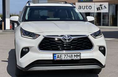 Внедорожник / Кроссовер Toyota Highlander 2020 в Днепре