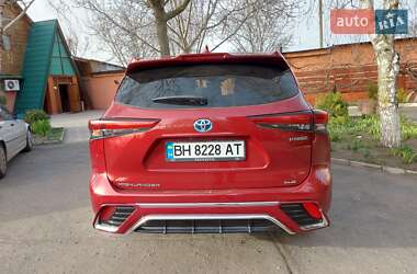 Внедорожник / Кроссовер Toyota Highlander 2021 в Подольске