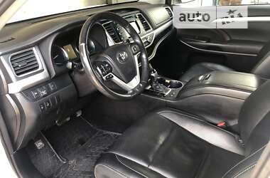 Позашляховик / Кросовер Toyota Highlander 2014 в Києві