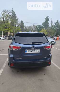 Внедорожник / Кроссовер Toyota Highlander 2016 в Одессе