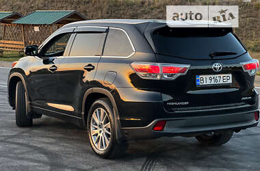 Позашляховик / Кросовер Toyota Highlander 2014 в Полтаві