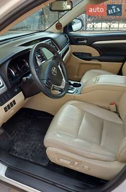 Позашляховик / Кросовер Toyota Highlander 2015 в Вінниці