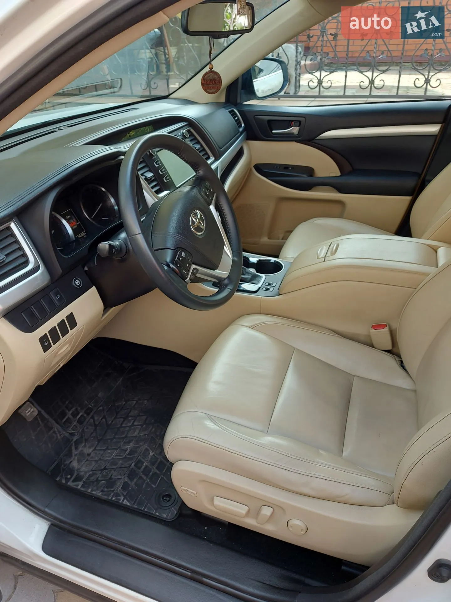 2015 Toyota Highlander - мініатюра 8