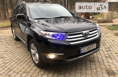 Внедорожник / Кроссовер Toyota Highlander 2012 в Кицмани