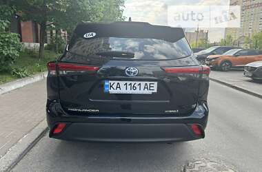 Внедорожник / Кроссовер Toyota Highlander 2021 в Киеве