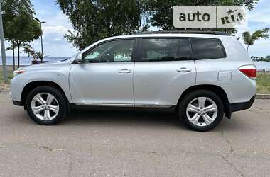 Позашляховик / Кросовер Toyota Highlander 2012 в Черкасах