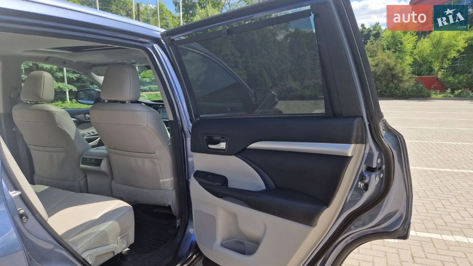 2017 Toyota Highlander - мініатюра 19
